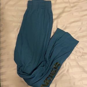 Men’s Medium Under Armour Navy Joggers